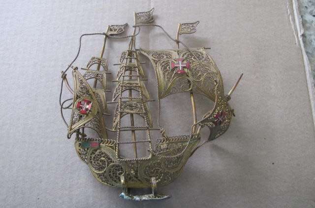Portugal _ Vintage Large Copper Sailing Ship 16 x 16 cms